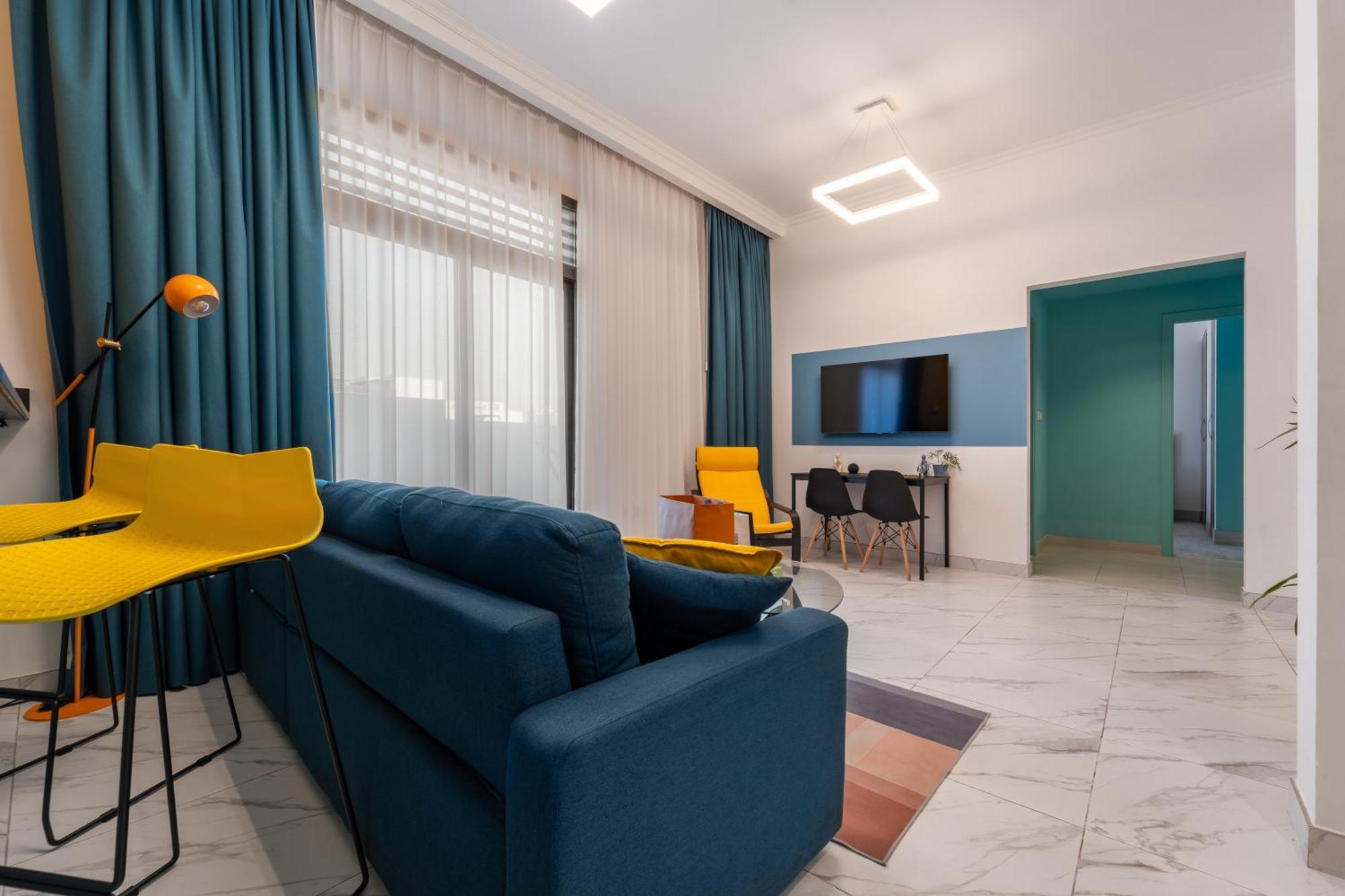 Izzzi Life Mint Aparthotel Dubai Exterior photo