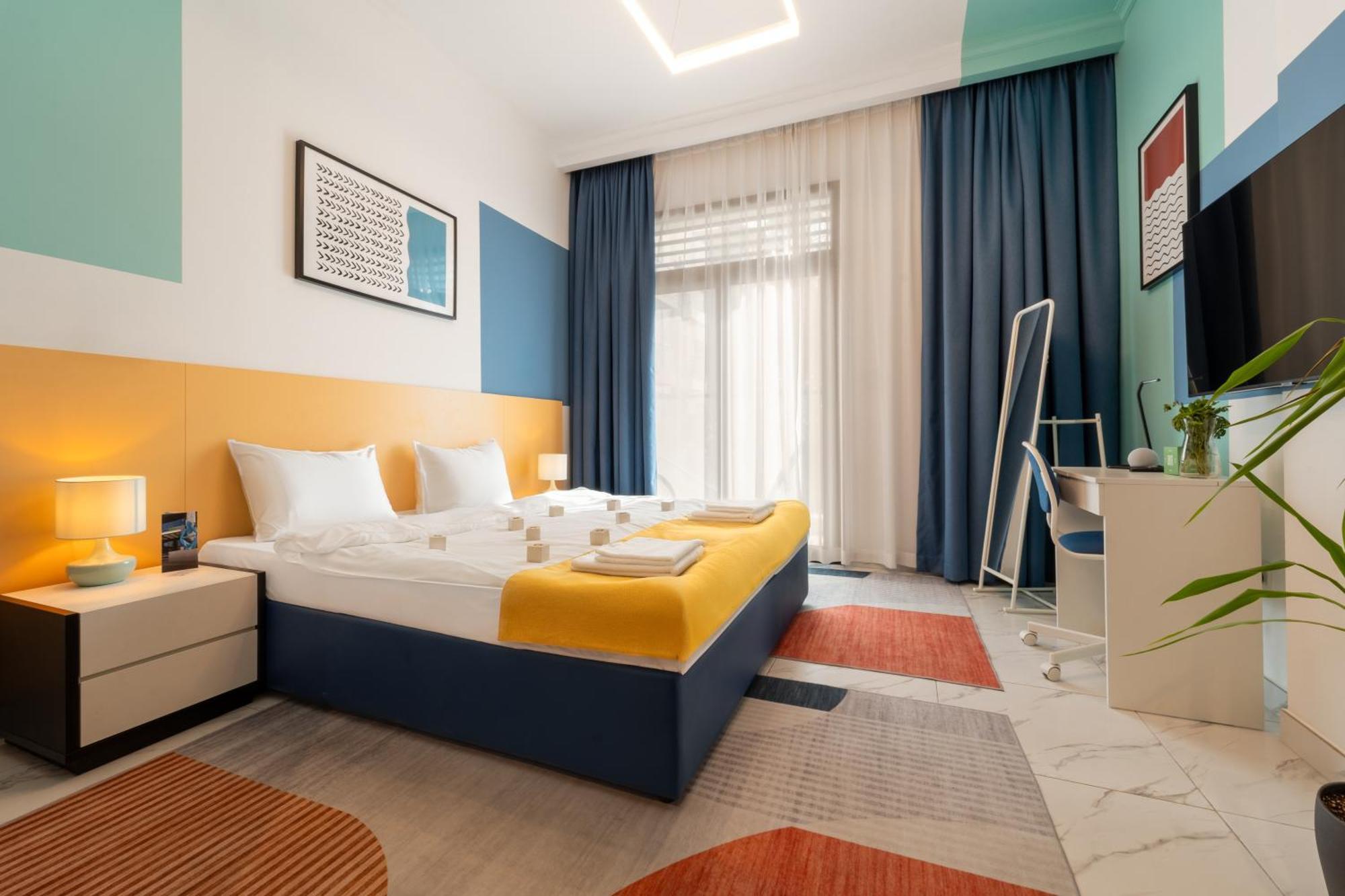 Izzzi Life Mint Aparthotel Dubai Exterior photo